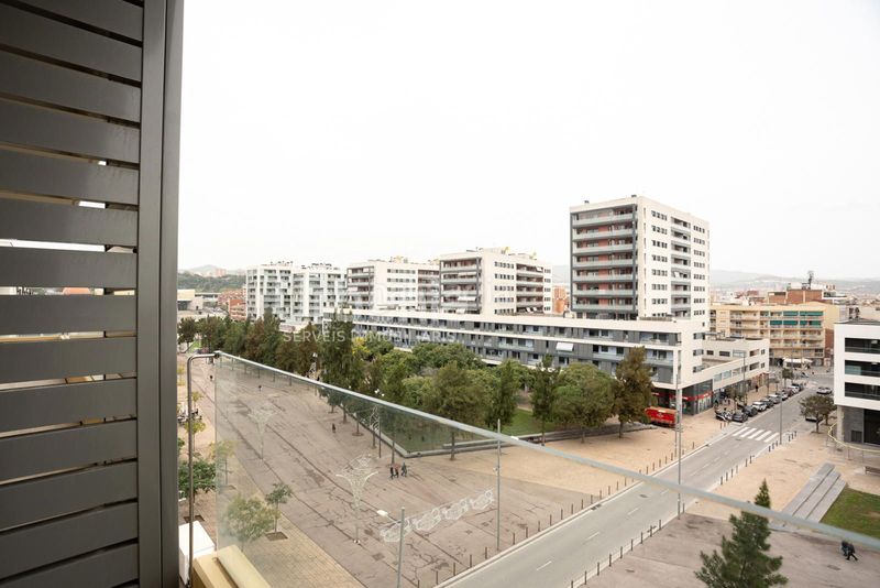 Foto d30f55a9-42a5-48bd-9e7d-1cb76c56549d. Àtic amb calefacció aparcament a Gorg Badalona