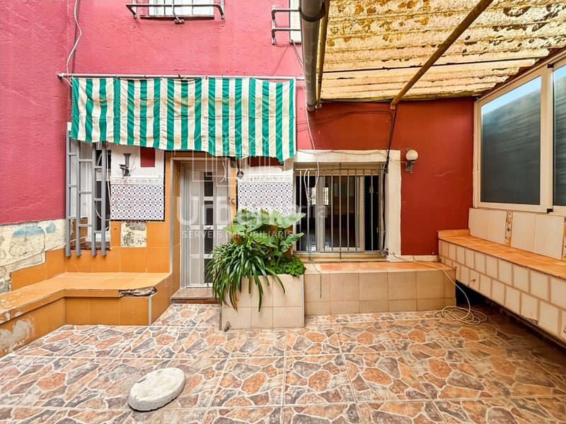 Foto b1f62eb0-5f8a-44b3-bb77-b96afe303f06. Casa adossada a Mont Ferrant-Joan Carles I Blanes