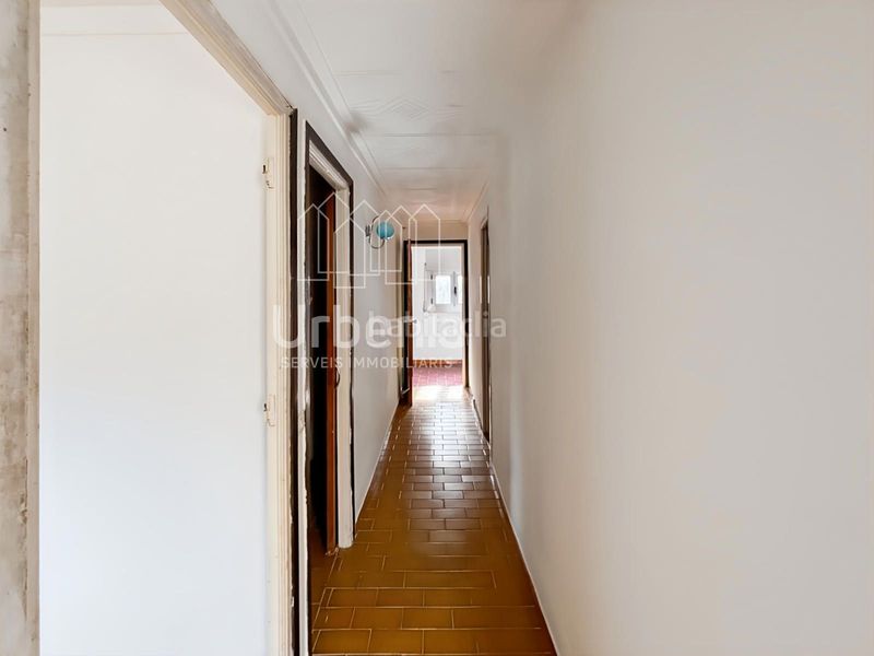 Foto cae58381-6764-4300-afe9-09774f565351. Casa adossada a Mont Ferrant-Joan Carles I Blanes