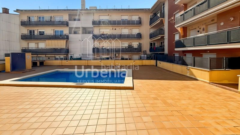 Foto 066b58c9-3846-4fb9-ad36-856f440e8779. Pis amb calefacció piscina a Poblenou Pineda de Mar