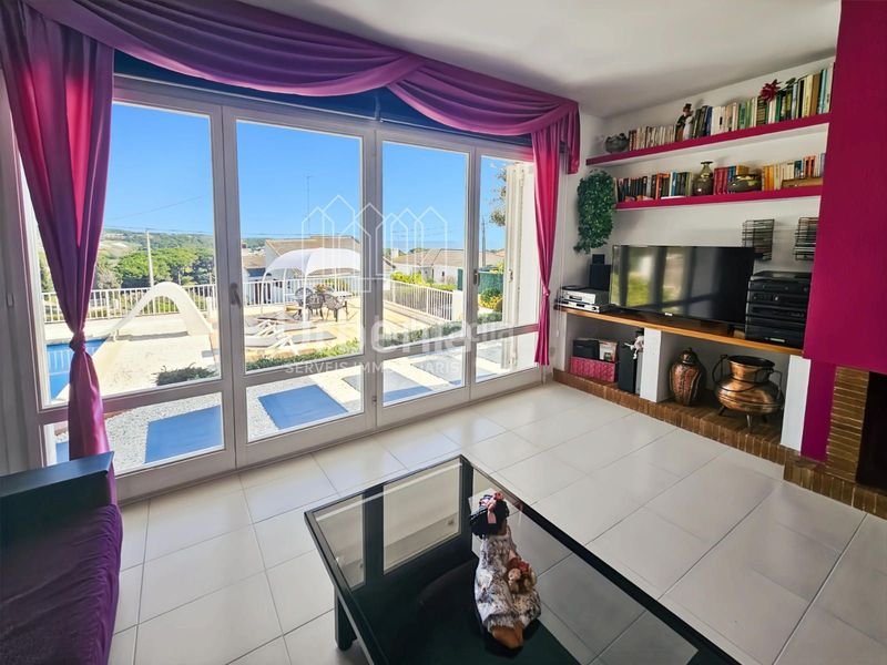 Foto 19375ec7-54f7-4418-9fdb-b8521fd2b232. Casa amb calefacció aparcament piscina a Urbanitzacions Sant Pol de Mar