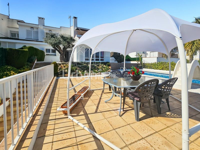 Foto 87a78e50-307d-482b-8a7d-a710cc5e8e46. Casa amb calefacció aparcament piscina a Urbanitzacions Sant Pol de Mar