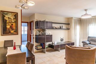 Flat in Peramàs. Amplio piso con despacho y balcón en peramás, listo para entrar