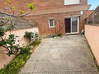 Pis a Sant Pere. Planta baja con gran terraza en sant pere tordera