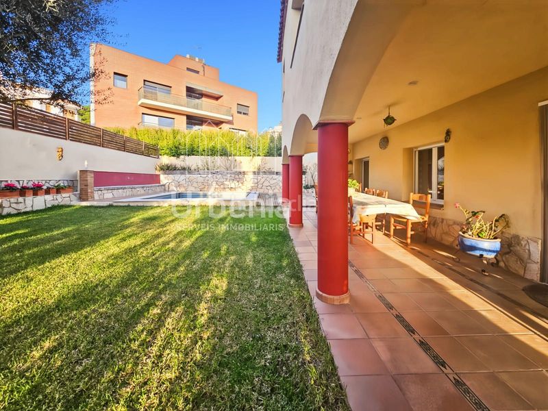 Foto a1ee7eb7-a144-48c8-b9e3-1a673eb1bfa3. Casa amb calefacció aparcament piscina a Urbanitzacions Arenys de Mar