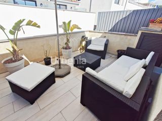 House in Vilassar de Dalt. Presentamos esta casa en el  centro de vilassar de dalt.