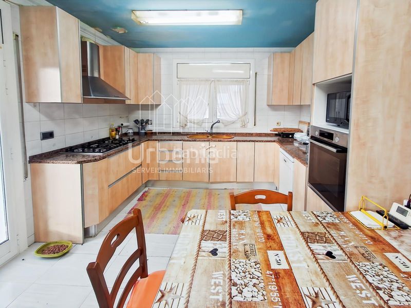 Foto 1059f7ca-fd47-4917-8792-48d71e95dc10. Casa amb calefacció aparcament a Vilassar de Dalt