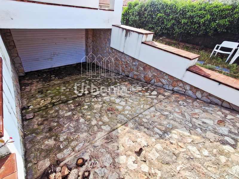 Foto 7fe454c1-1e45-4a17-94fe-07079afd3539. Casa amb calefacció aparcament a Vilassar de Dalt