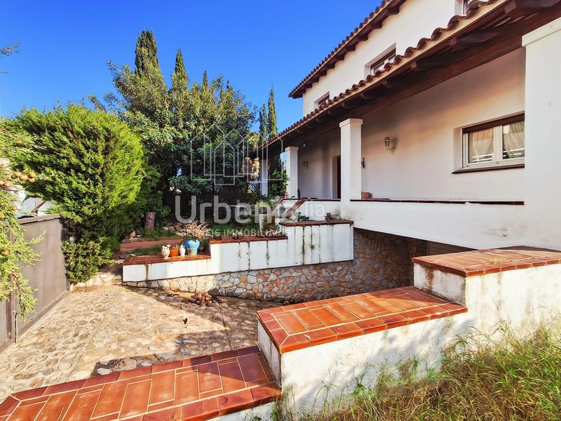 Foto 9edbbc04-a850-454e-a49f-7268705a3a42. Casa amb calefacció aparcament a Vilassar de Dalt