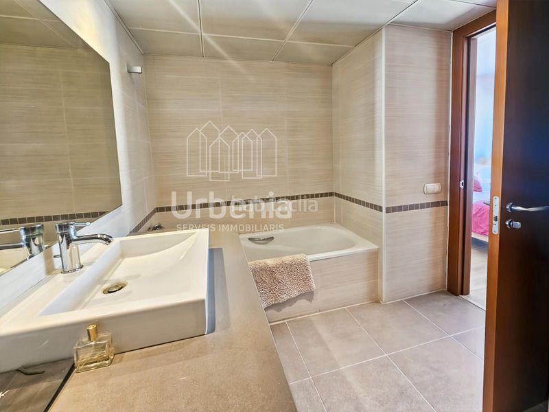 Foto fd726b79-cd72-412b-b06d-5e9d1ad320d5. Pis amb calefacció aparcament piscina a Ocata Masnou (El)