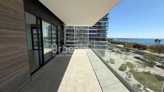 Alquiler Piso en El Rengle. Fabuloso piso de obra nueva ubicado en primera línea de mar.