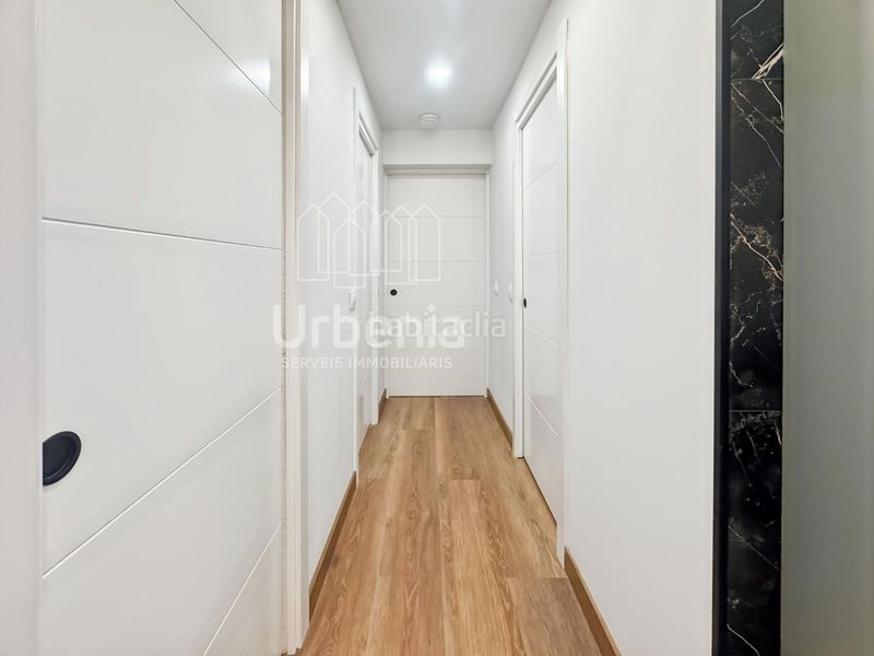 Foto 2472c125-20a5-40d3-9720-d6649f57927a. Pis a Els Pavos Blanes