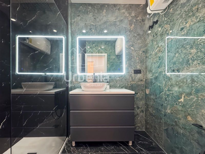 Foto 2ce9ff87-4f28-4815-8b2b-766968cbd5b5. Pis a Els Pavos Blanes