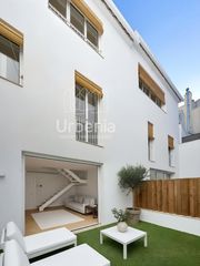 Casa a Nucli Antic. Casa de pueblo totalmente renovada a un paso del mar