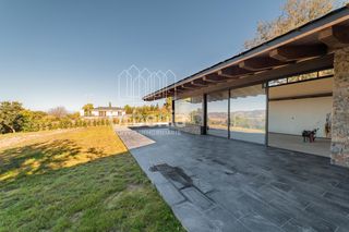 Xalet a Seva. Chalet independiente de obra nueva