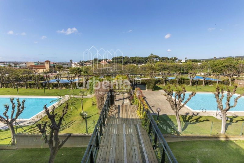 Foto c4d4680d-cc5b-4914-8857-1214376a8682. Àtic amb calefacció aparcament piscina a El Balís Sant Andreu de Llavaneres