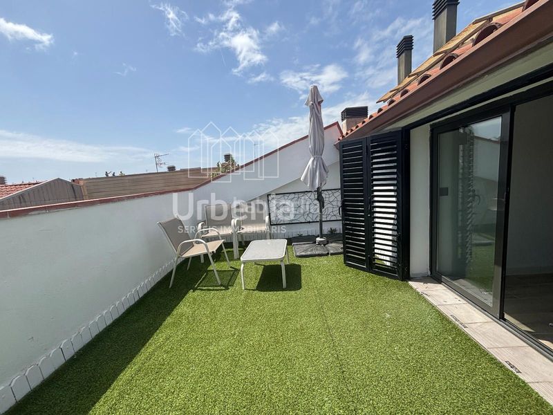Foto b1c01531-ca0d-4f45-99cc-f1e8c2b22794. Dúplex amb calefacció piscina a Calella