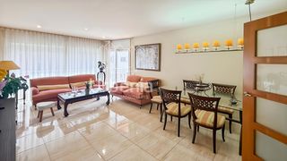 Flat in Els Pavos. Exclusiva vivienda en segunda línea de mar en blanes
