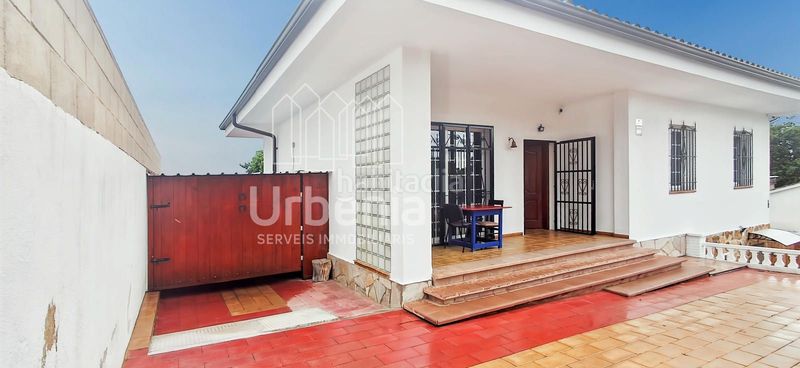Foto e1501e81-f219-49da-a7e9-128b538d1140. Casa amb calefacció aparcament piscina a Niàgara Parc -Àgora Parc Tordera