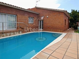 Casa a Zona Alta. Exclusivo chalet en premià lujo, comodidad y ubicación