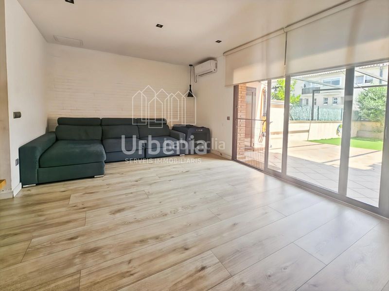 Foto ee68ad70-36b8-4321-b6ea-e98a762895e6. Casa amb calefacció aparcament a Tordera Tordera