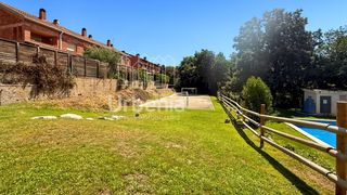 Casa adossada a Ametlla del Vallès (L´). Casa adosada con piscina en lametlla