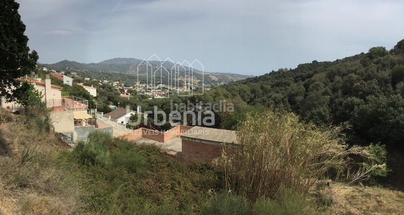 Foto b0319dd6-7b7e-47e8-b5f0-f938d7164d53. Casa amb aparcament a Alella