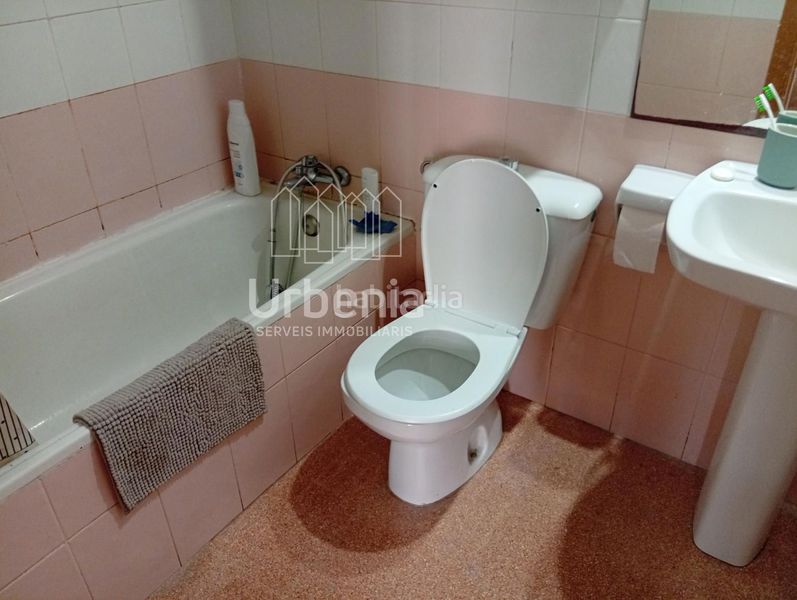 Foto b98c6c32-1993-42b9-86a6-1099b8ba6434. Pis amb piscina a Calella