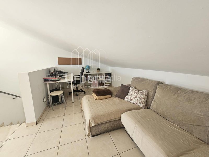 Foto bd235634-41e8-49c6-b75b-3a7e4df2940c. Casa amb calefacció aparcament piscina a Canet de Mar