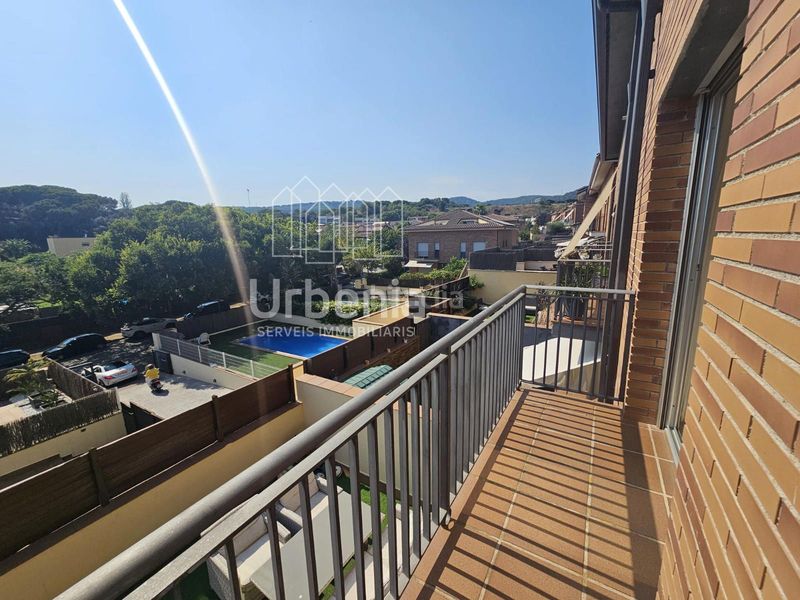 Foto c8491c71-a728-4f9f-b1d5-25677a3ebed6. Casa amb calefacció aparcament piscina a Canet de Mar