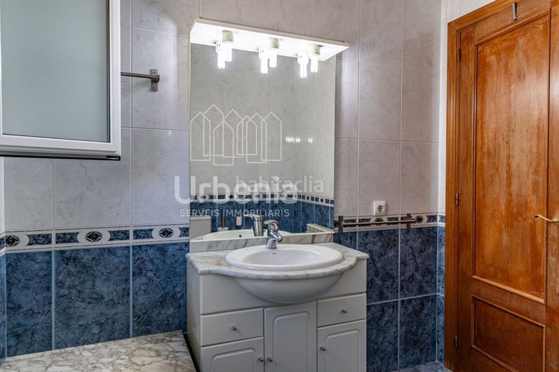 Foto 4c194c15-8a48-4813-a9ef-85bb55d8bc67. Xalet amb aparcament piscina a Nucli Urbà Argentona