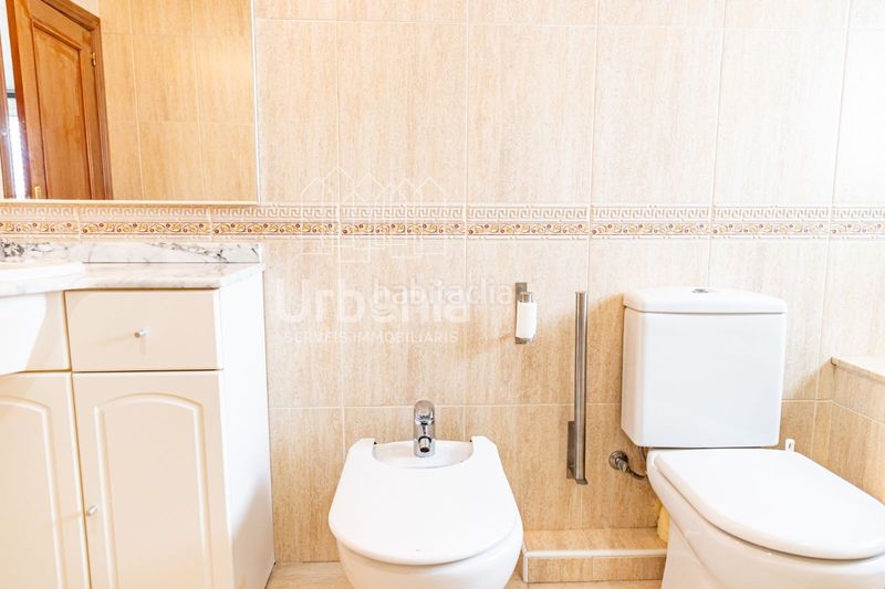 Foto abec4066-f6d6-4cfc-889d-8fe1f1ca20a8. Xalet amb aparcament piscina a Nucli Urbà Argentona