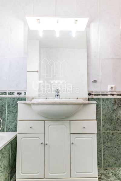 Foto d0fc17bb-11d7-47a8-8b7c-246e341334dc. Xalet amb aparcament piscina a Nucli Urbà Argentona
