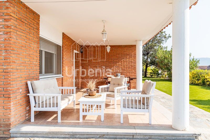 Foto e6071fb2-ea46-4072-b69d-59243c201362. Xalet amb aparcament piscina a Nucli Urbà Argentona