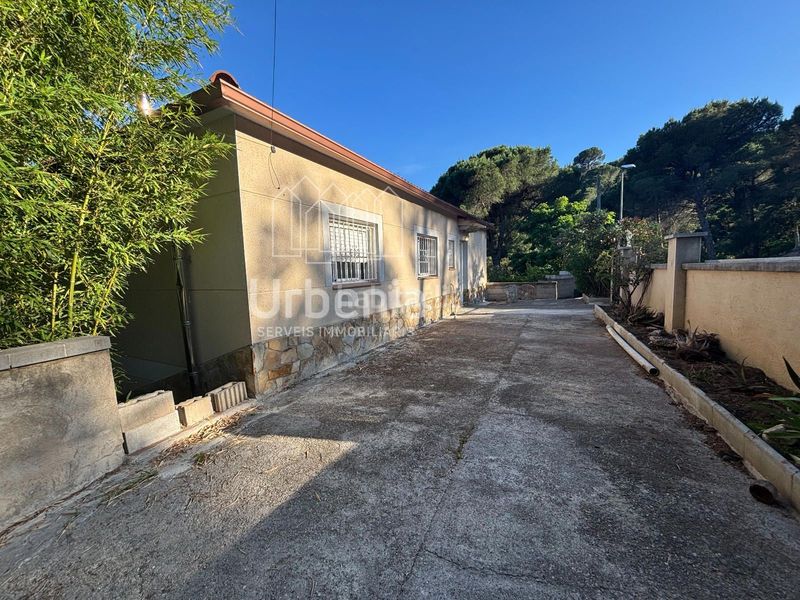 Foto e9a15ea4-f01f-4249-85ee-010659b7de9c. Casa amb calefacció aparcament a Niàgara Parc -Àgora Parc Tordera