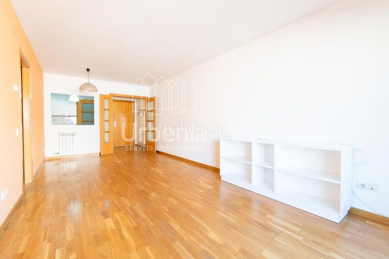 Foto edbd0086-42f8-40a0-8a05-e68eed6e91bb. Pis amb calefacció aparcament a El Palau - Escorxador Mataró