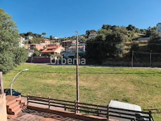 Xalet  Valles del. Chalet con jardin y garaje !