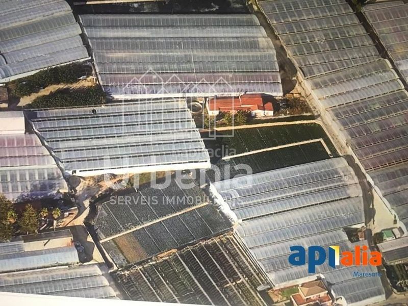 Foto 6cb4228f-7f99-4026-be44-9839113baac4. Casa amb aparcament piscina a Zona Industrial i Agrícola Vilassar de Mar