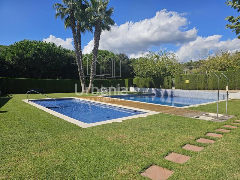 Foto 4dcad4fd-3565-4604-8b07-8bf82c654afb. Casa amb calefacció aparcament piscina a Urbanitzacions Sant Pol de Mar