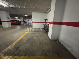 Posto auto in Poblenou. Garaje en calella.