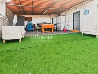 Pis a Vista Alegre. Piso independiente con gran terraza en mataró
