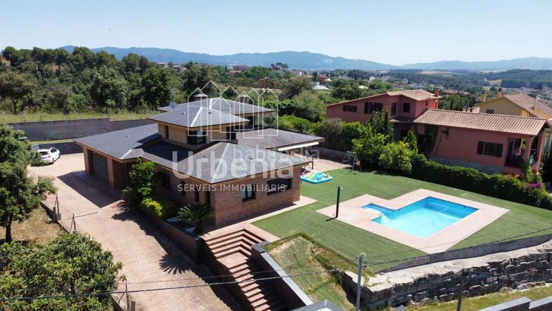 Foto 3f1f926d-a019-404f-860c-58fe0cb74866. Casa amb piscina a Lliçà de Vall