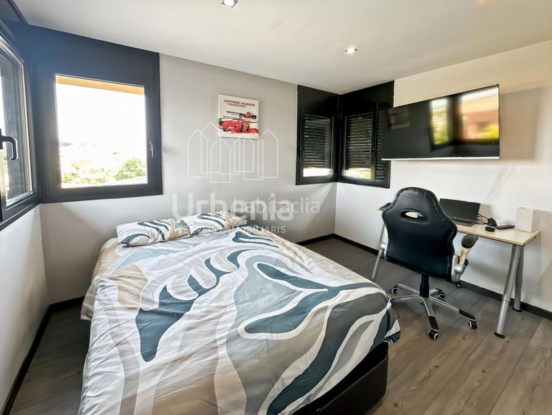 Foto c6b61afd-2dbb-4d34-8357-2988c087ef4a. Casa amb piscina a Lliçà de Vall