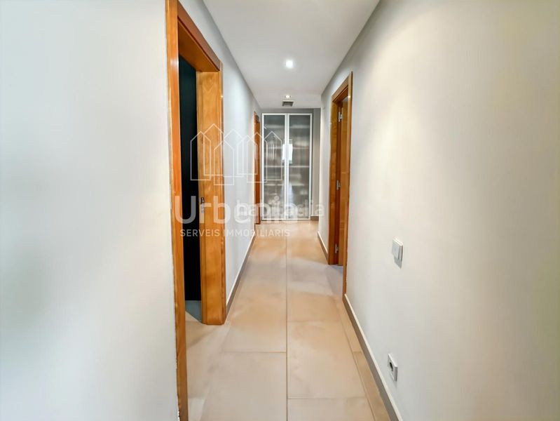 Foto f1dcade2-107d-4e2f-a913-1b3e80093ca9. Casa amb piscina a Lliçà de Vall