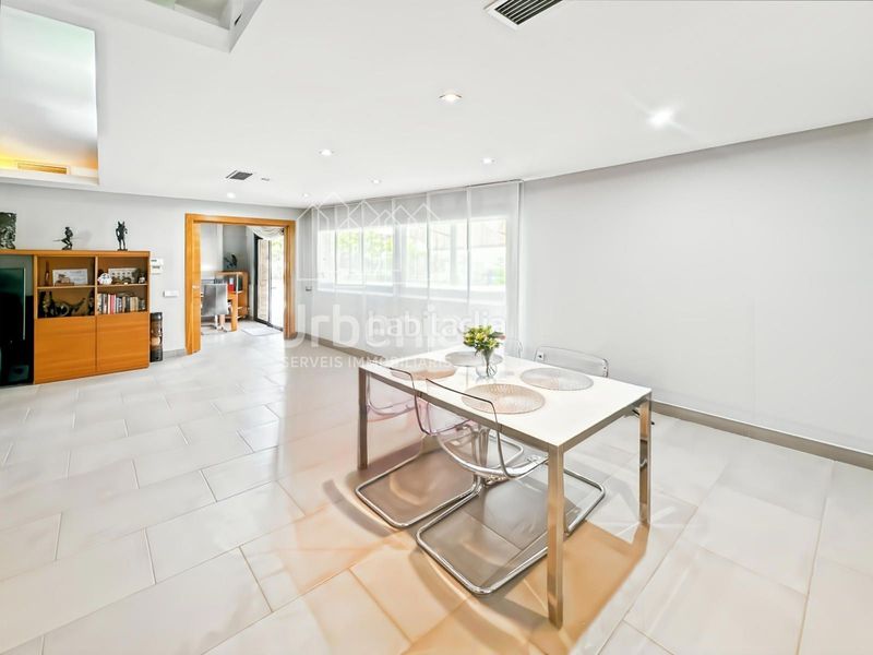 Foto f7be5653-7773-4e53-96b2-ad6a2f294b57. Casa amb piscina a Lliçà de Vall