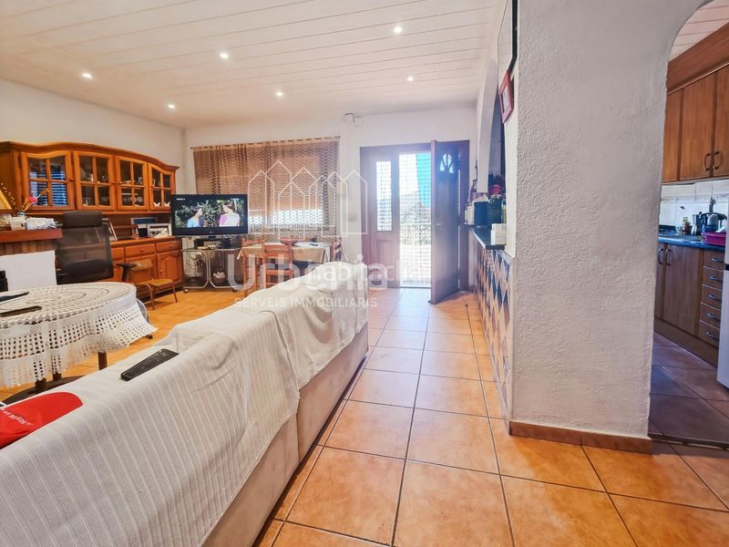 Foto 5f03aef5-40a6-4724-bd36-6dbb0fc93bc9. Casa amb calefacció aparcament a Argentona est Argentona