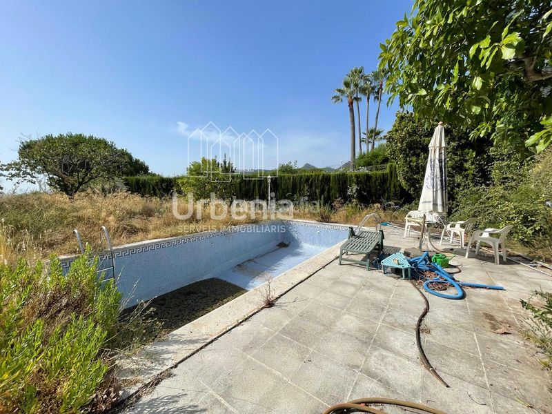Foto a83a0500-d677-4b5a-a494-80bf07112c70. Casa amb calefacció aparcament piscina a Nucli Urbà Argentona