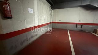 Aparcament cotxe a Via Europa - Parc Central