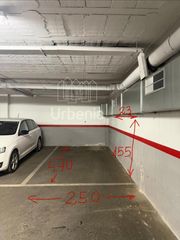 Aparcament cotxe a Centre