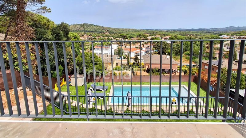 Foto c9fbdbe7-4e00-4bcd-8107-fd947cc14a7b. Casa amb calefacció aparcament piscina a Niàgara Parc -Àgora Parc Tordera